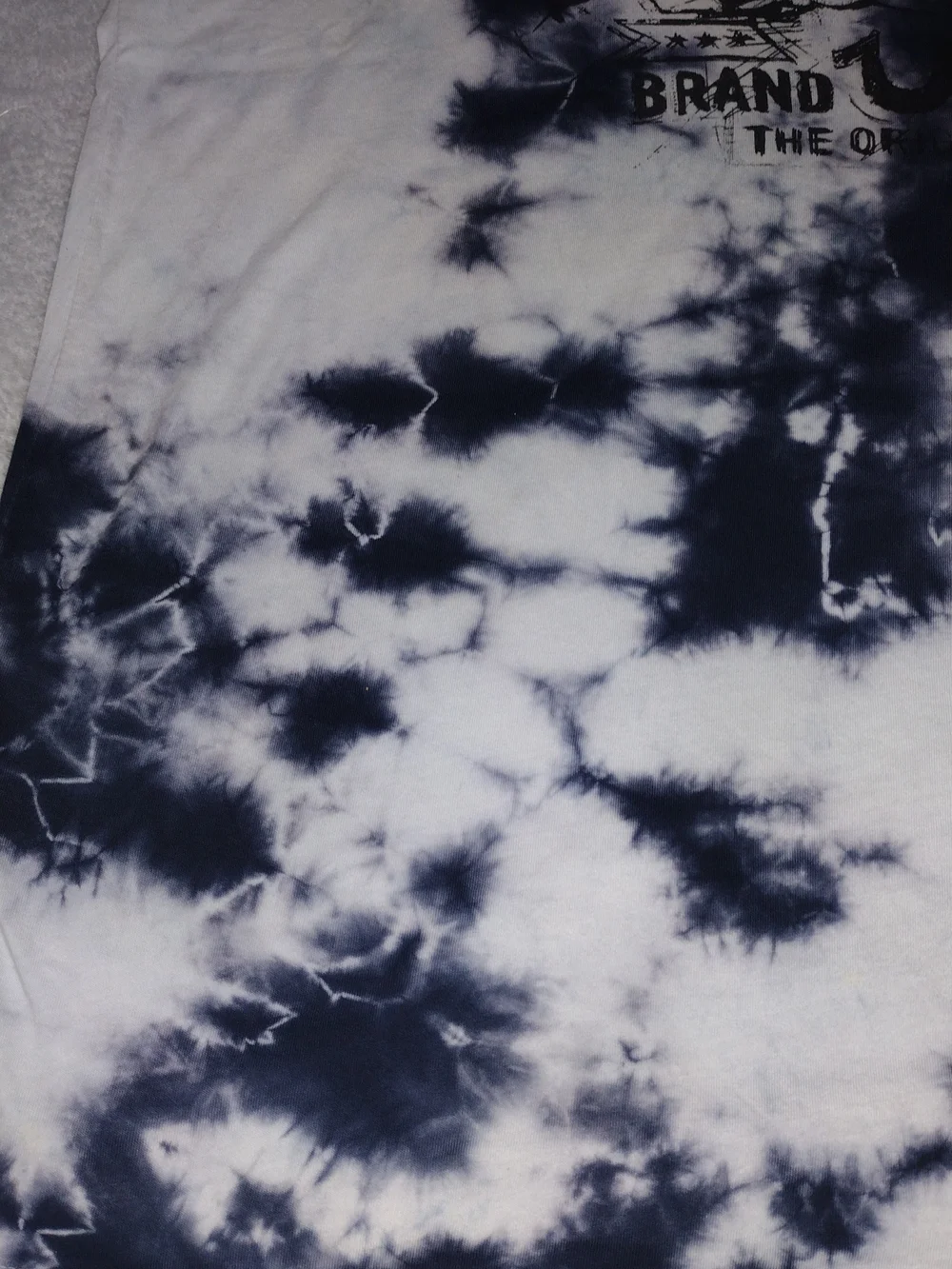 True Religion Men's XL Navy and White Tie-Dye Graphic Tee with Guitar Buddha
